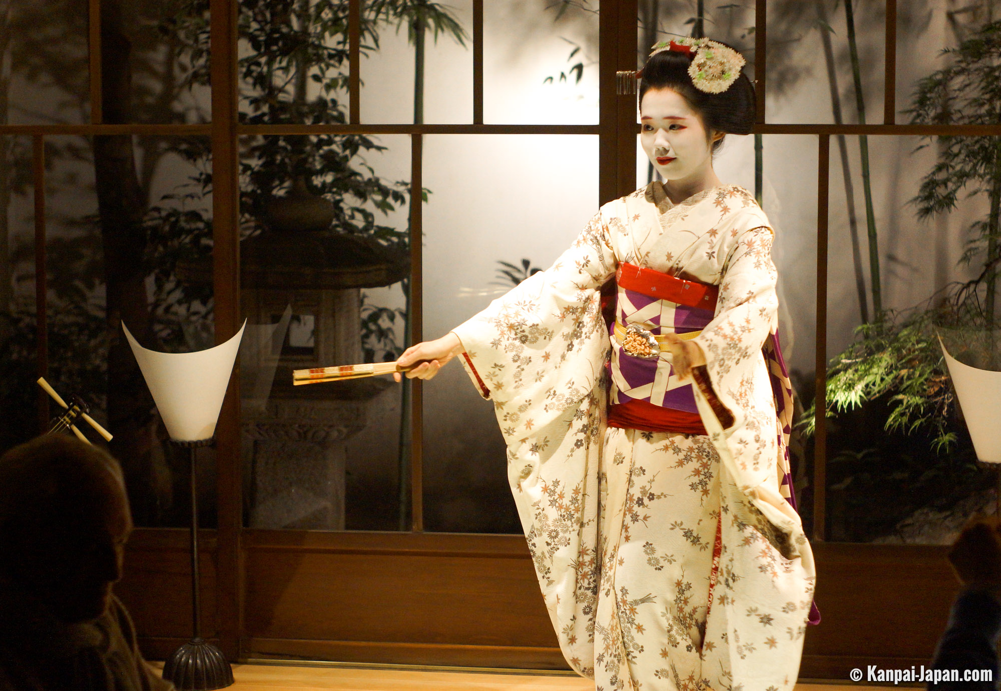 Maiko And Geiko From Kyoto Meet The Ambassadors Of Traditional Japanese Arts