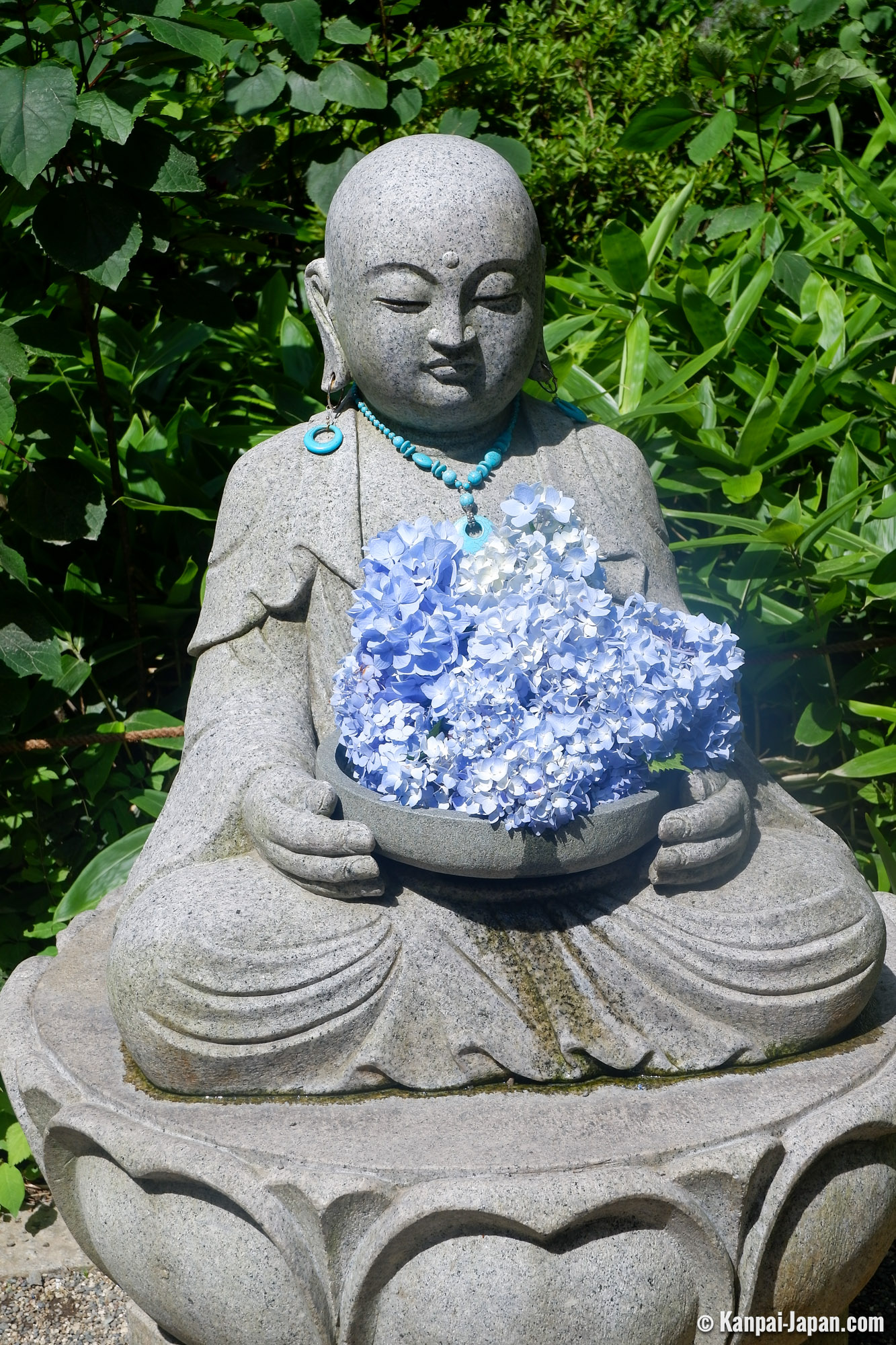 Meigetsu-in - The Hydrangeas Temple in Kamakura