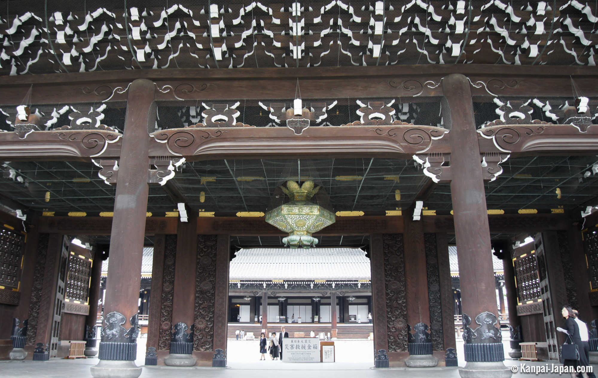 This is one of many hair ropes used during the reconstruction of Higashi  Hongan-ji Temple in 1895 in Kyoto. As there was no rope strong enough to  hoist the temple's massive wooden