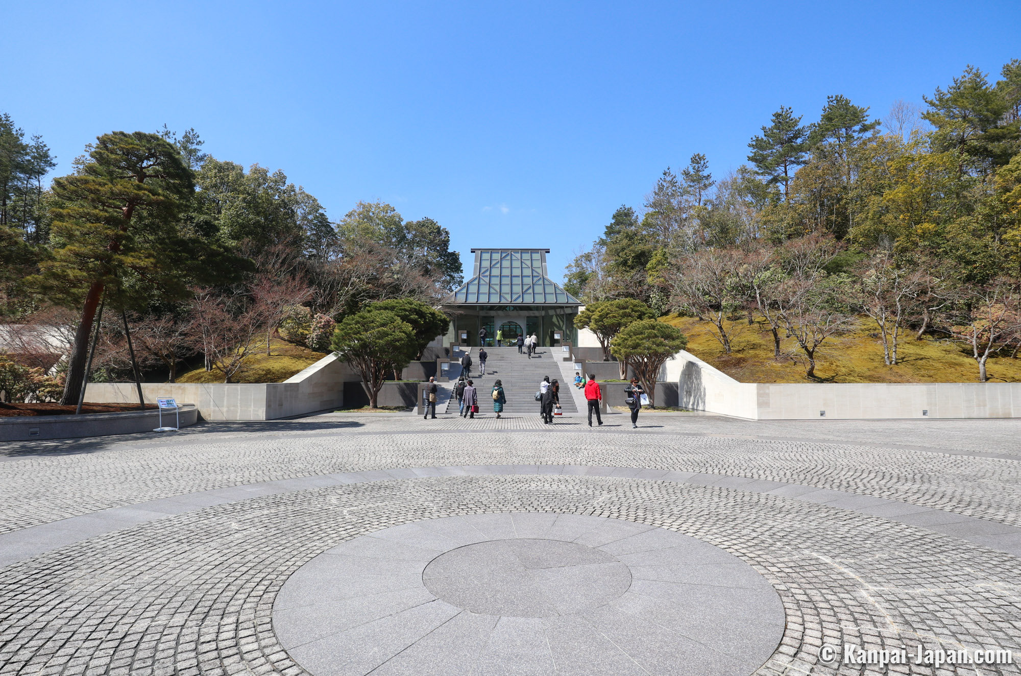 Miho Museum Tunnel, Visitor Tunnel leading to the Miho Muse…